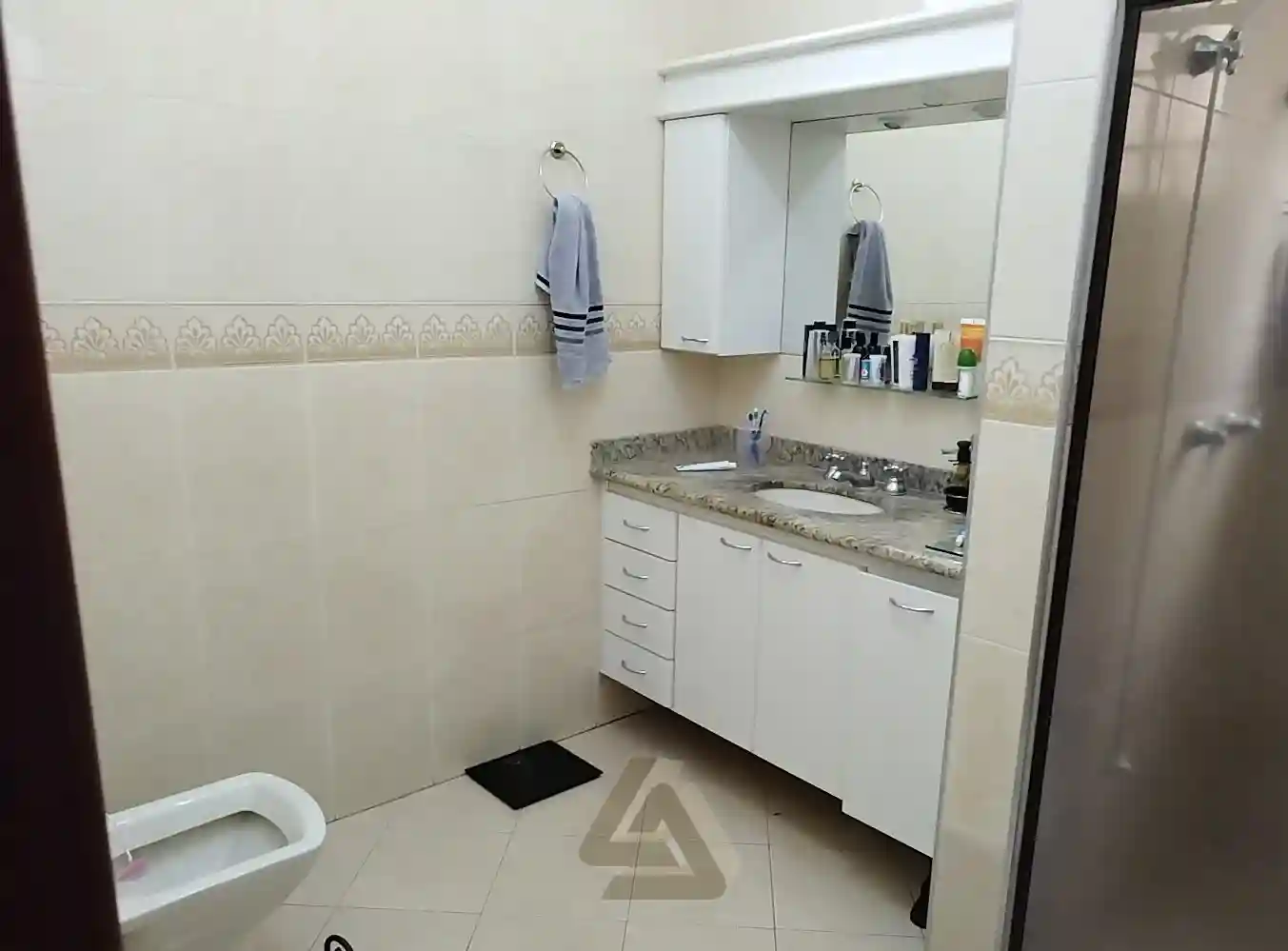 Casa de Condomínio com 3 quartos à venda, 240m² — foto 13 de 20