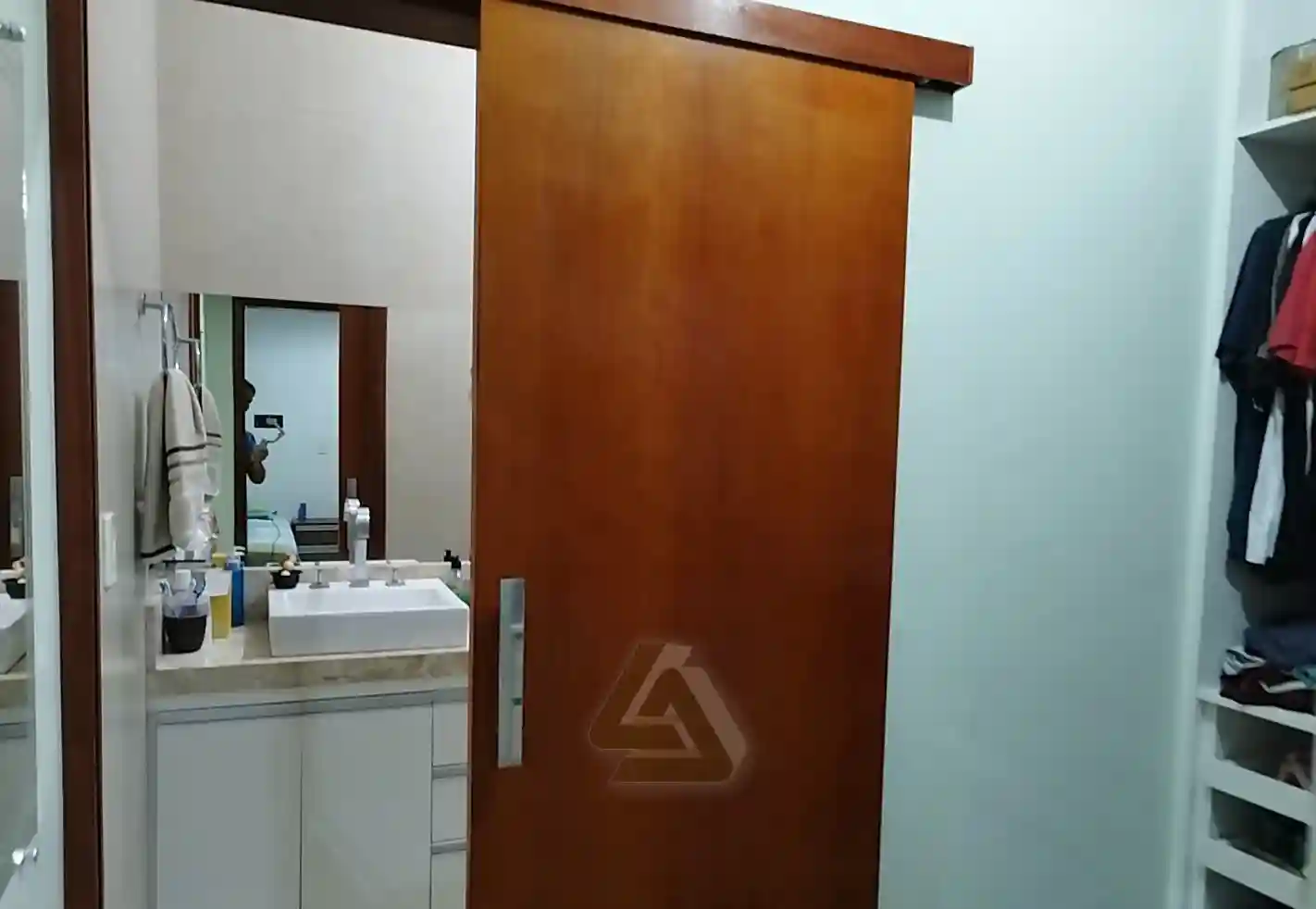 Casa de Condomínio com 3 quartos à venda, 240m² — foto 18 de 20