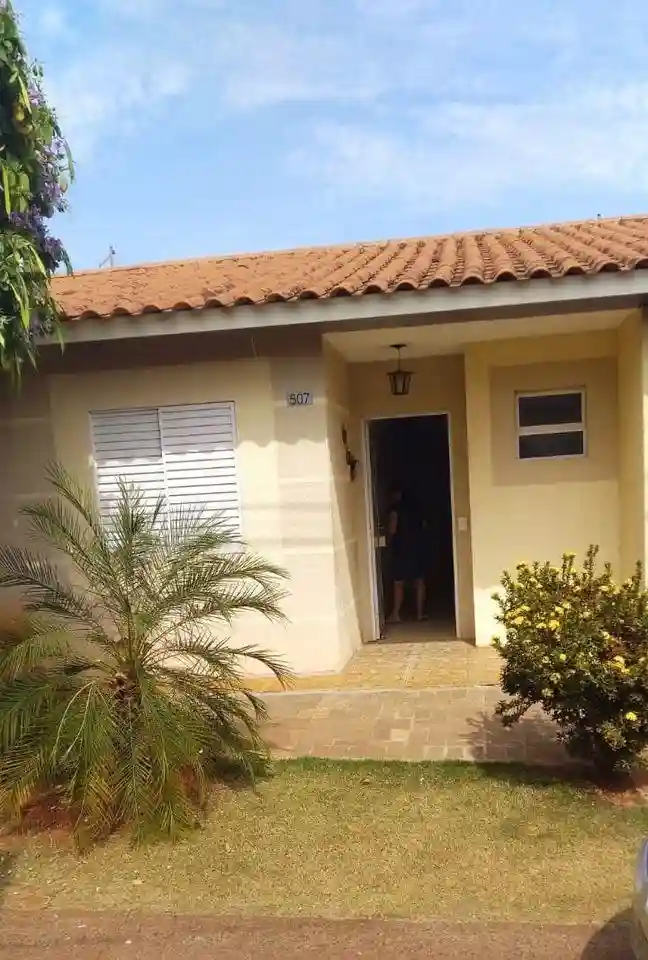 Casa com 3 quartos à venda, 70m² — foto 1 de 12