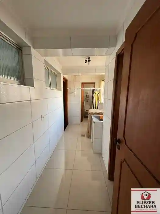 Apartamento com 3 quartos à venda, 200m² — foto 7 de 11