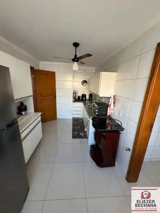 Apartamento com 3 quartos à venda, 200m² — foto 6 de 11