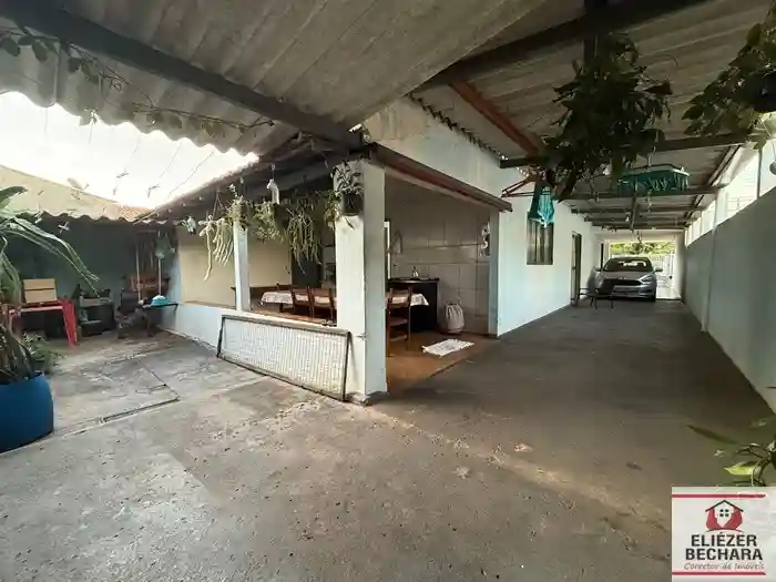Casa com 4 quartos à venda, 230m² — foto 23 de 23