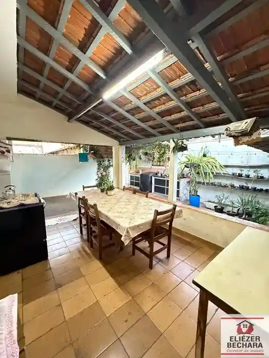 Casa com 4 quartos à venda, 230m² — foto 21 de 23