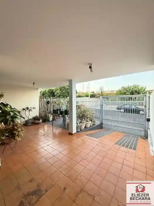 Casa com 4 quartos à venda, 230m² — foto 22 de 23