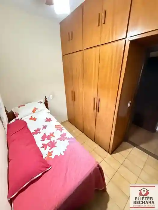 Casa com 4 quartos à venda, 230m² — foto 13 de 23