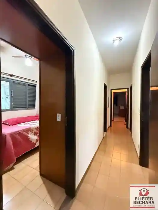 Casa com 4 quartos à venda, 230m² — foto 10 de 23