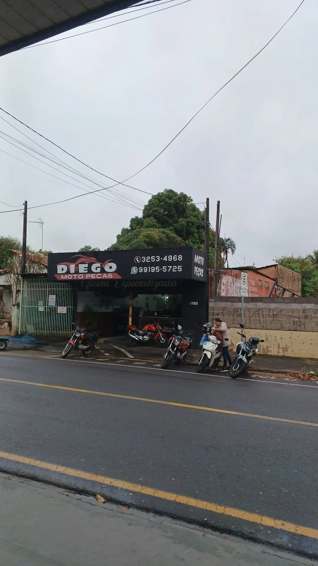 Loja / Salão / Ponto Comercial à venda, 570m² — foto 2 de 5
