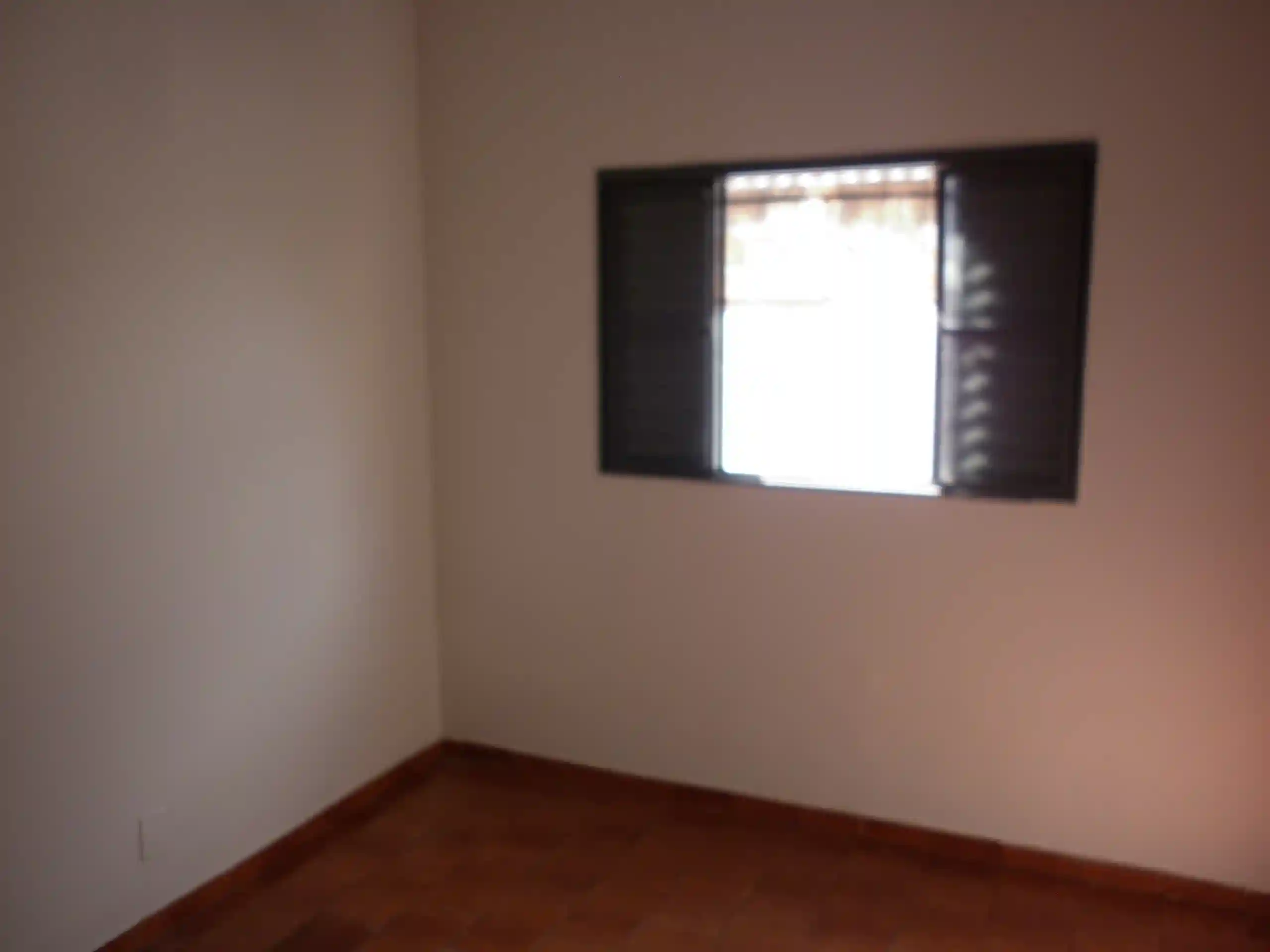 Casa à venda — foto 3 de 3