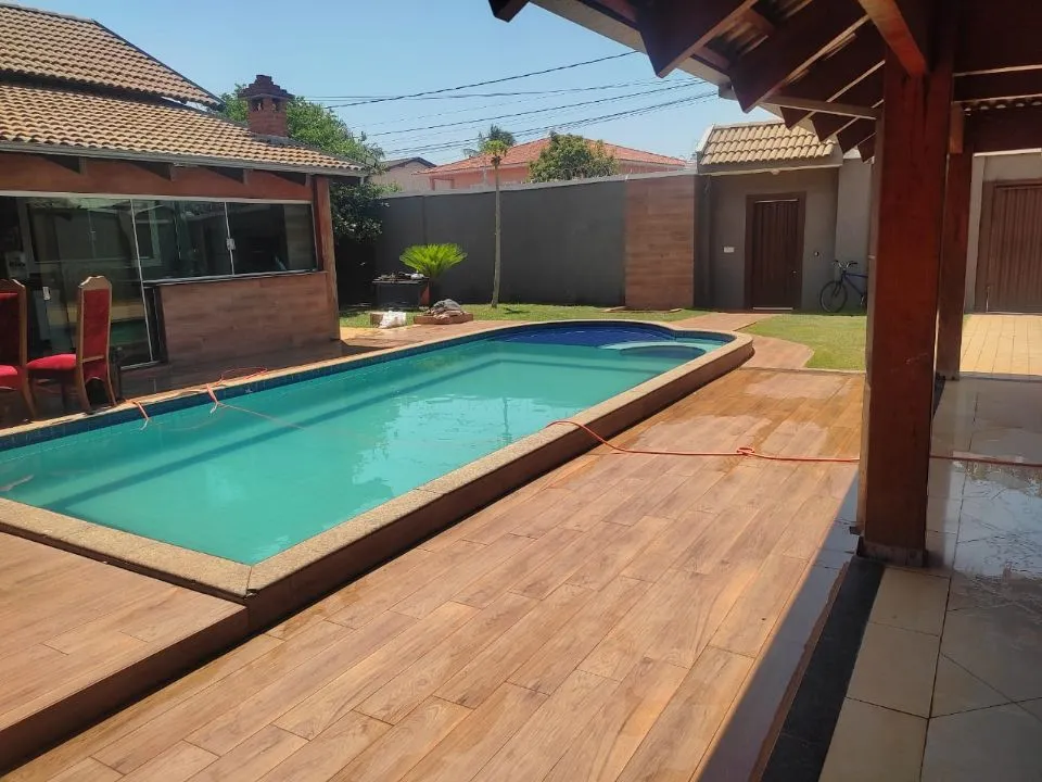 Casa com 4 quartos à venda, 800m² — foto 1 de 23