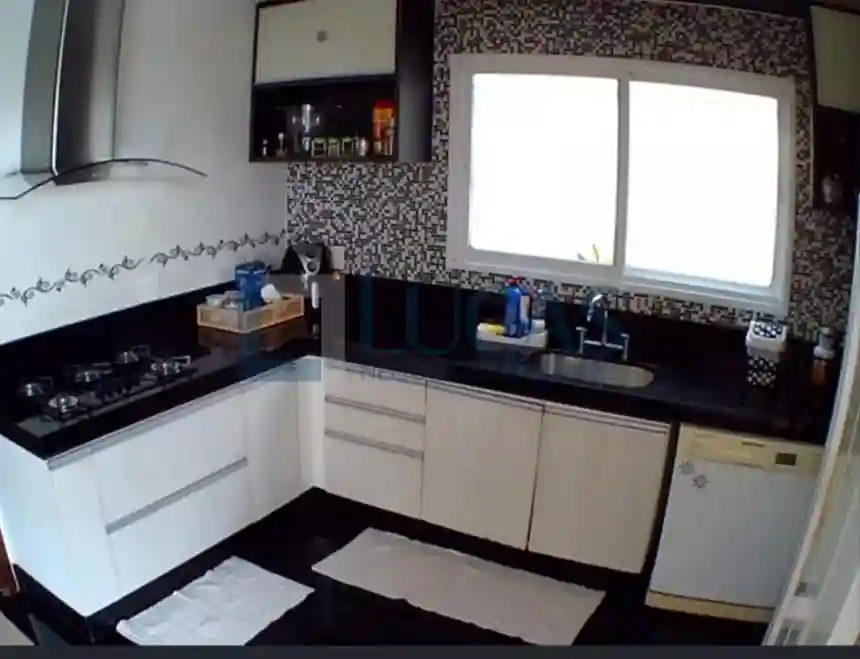 Casa de Condomínio com 3 quartos à venda, 305m² — foto 18 de 19
