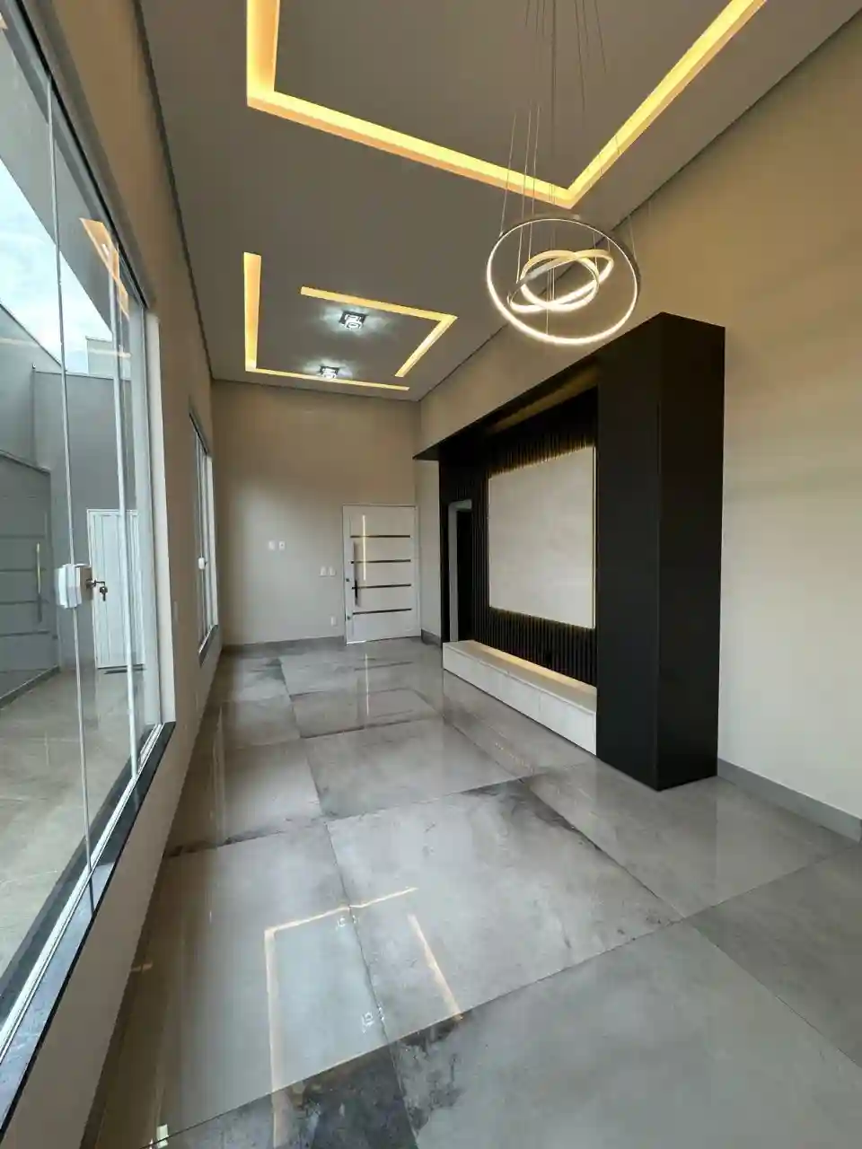 Casa com 3 quartos à venda, 120m² — foto 2 de 32