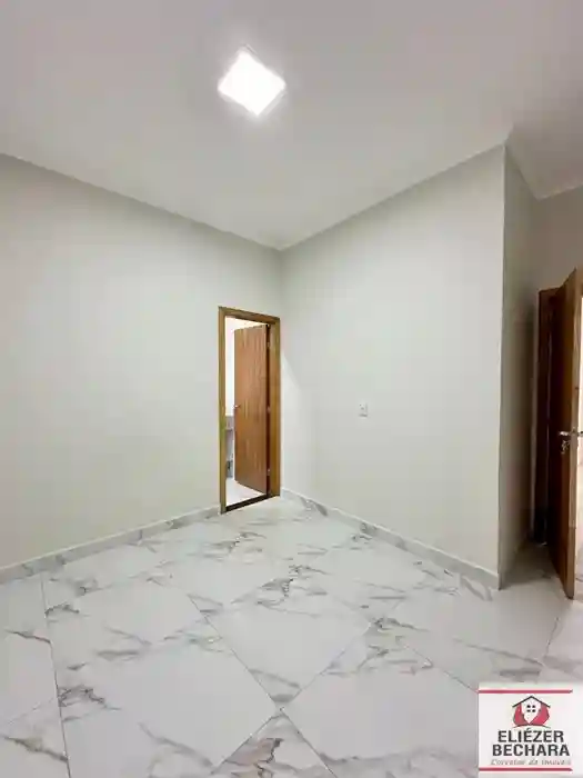Casa com 3 quartos à venda, 100m² — foto 3 de 15
