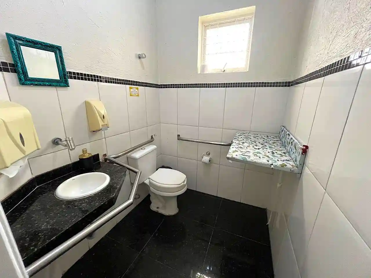 Casa Comercial com 5 quartos à venda, 300m² — foto 11 de 16