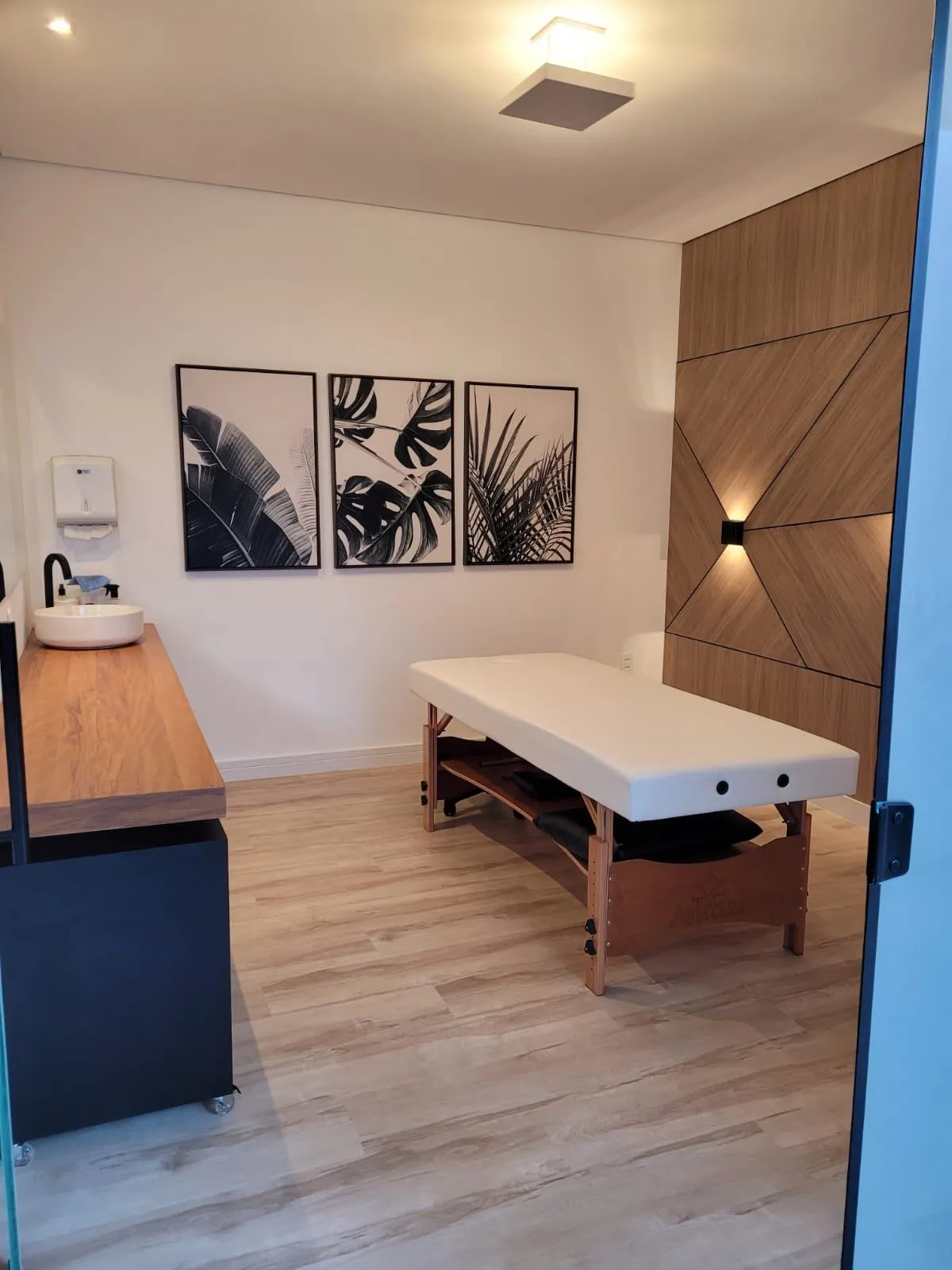 Conjunto Comercial / Sala para aluguel, 30m² — foto 2 de 13