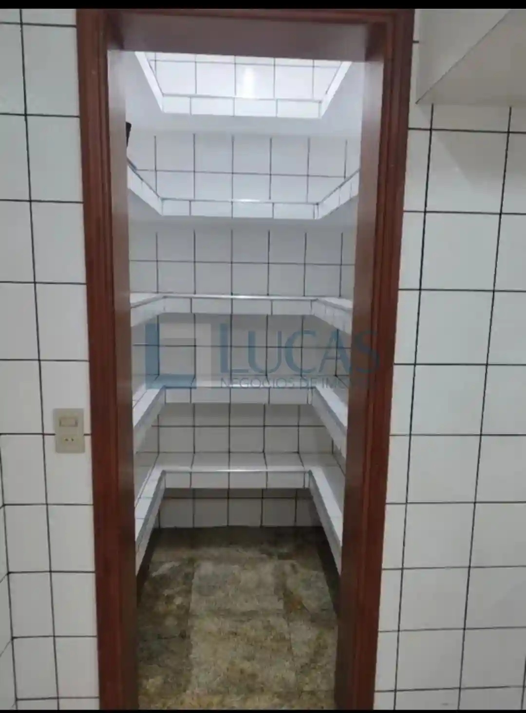 Casa com 3 quartos à venda, 248m² — foto 16 de 18