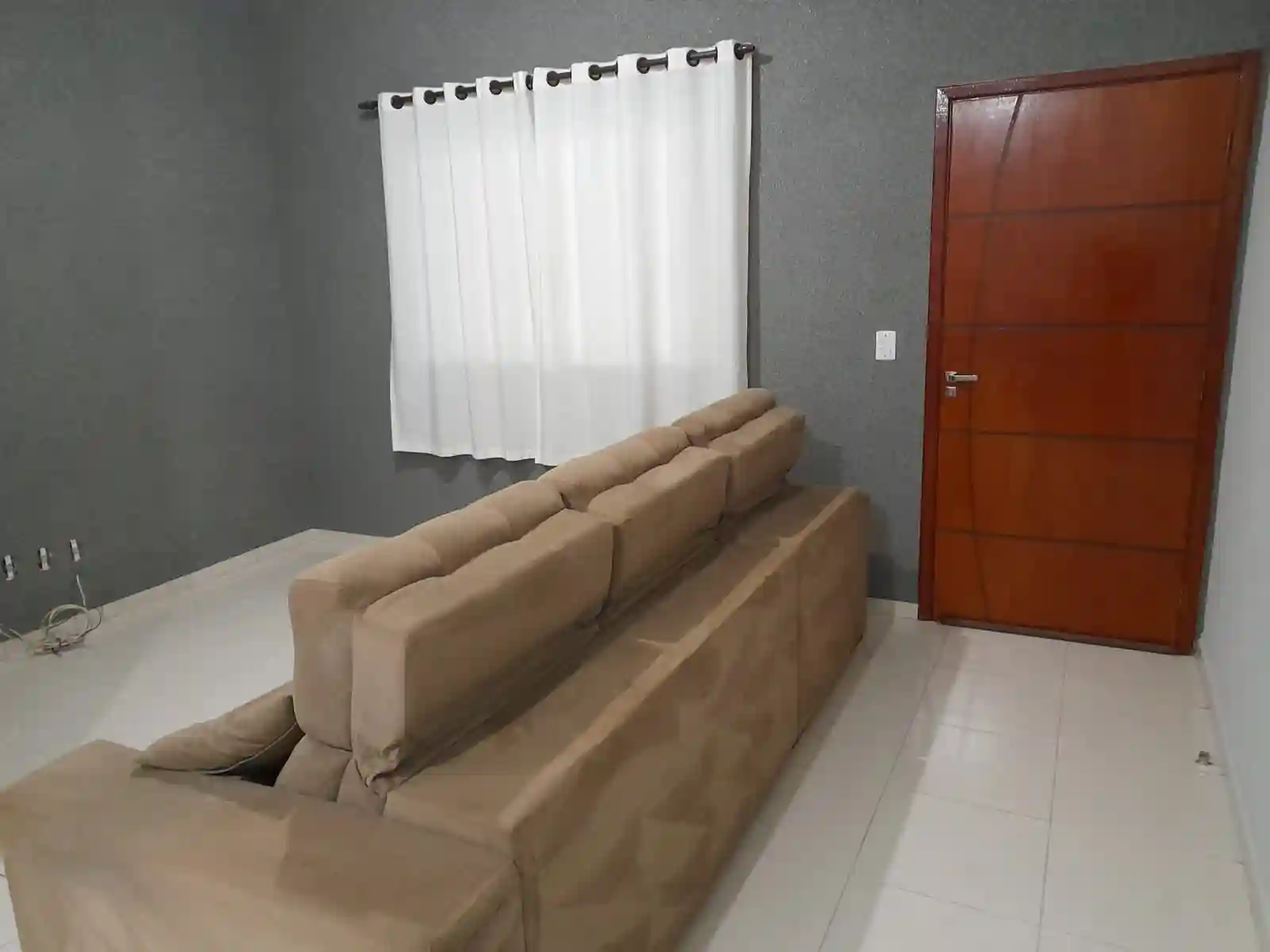 Casa com 3 quartos à venda, 242m² — foto 2 de 20
