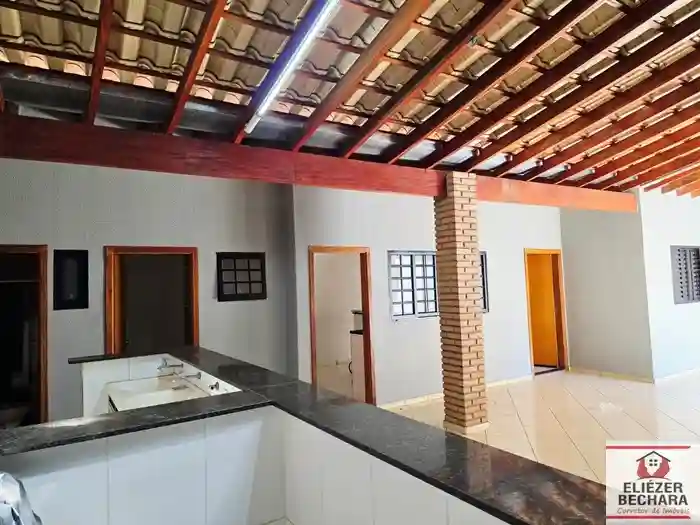 Casa com 3 quartos à venda, 290m² — foto 3 de 21