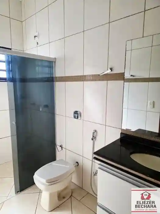 Casa com 3 quartos à venda, 290m² — foto 2 de 21