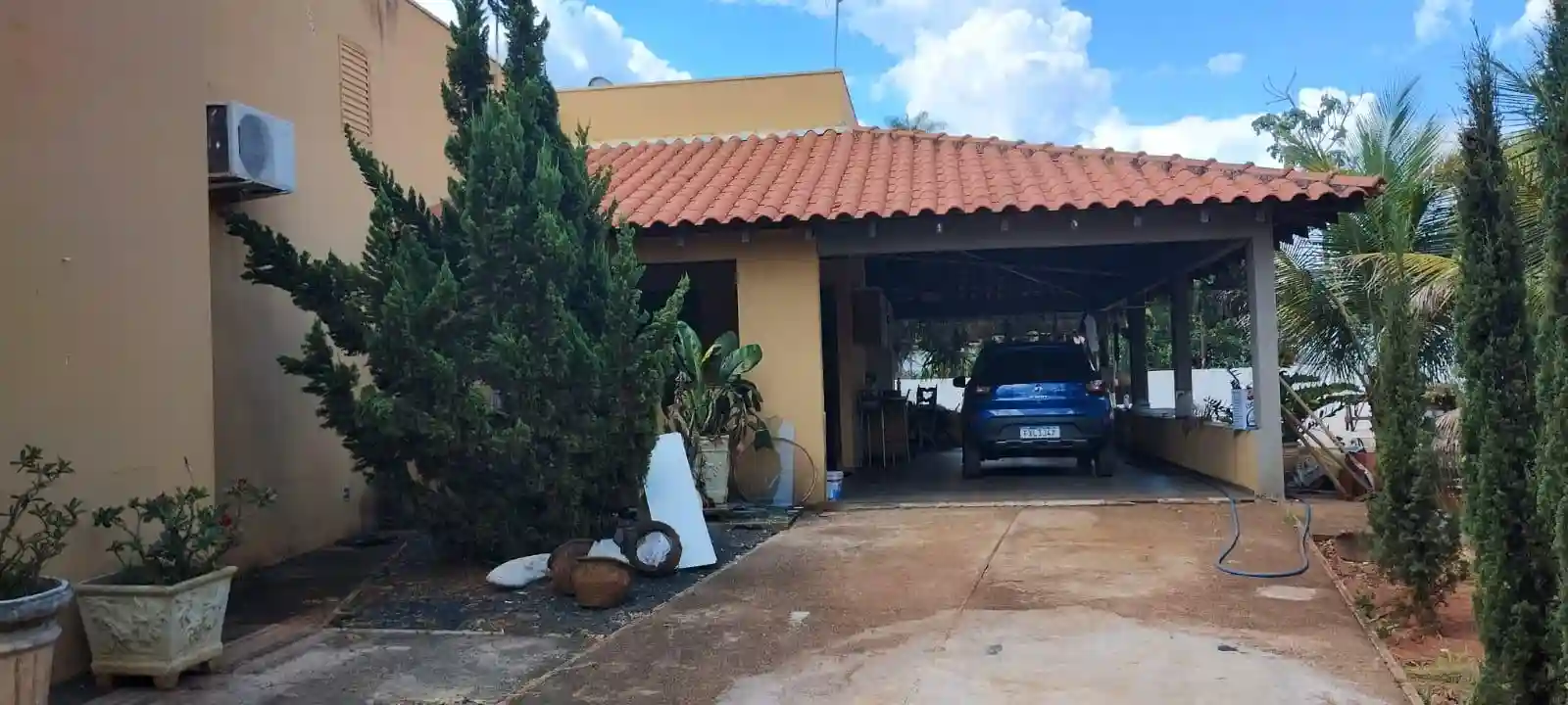 Fazenda / Sítio / Chácara  à venda, 1000m² — foto 1 de 27