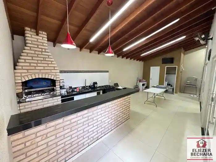 Casa com 2 quartos à venda, 140m² — foto 1 de 27