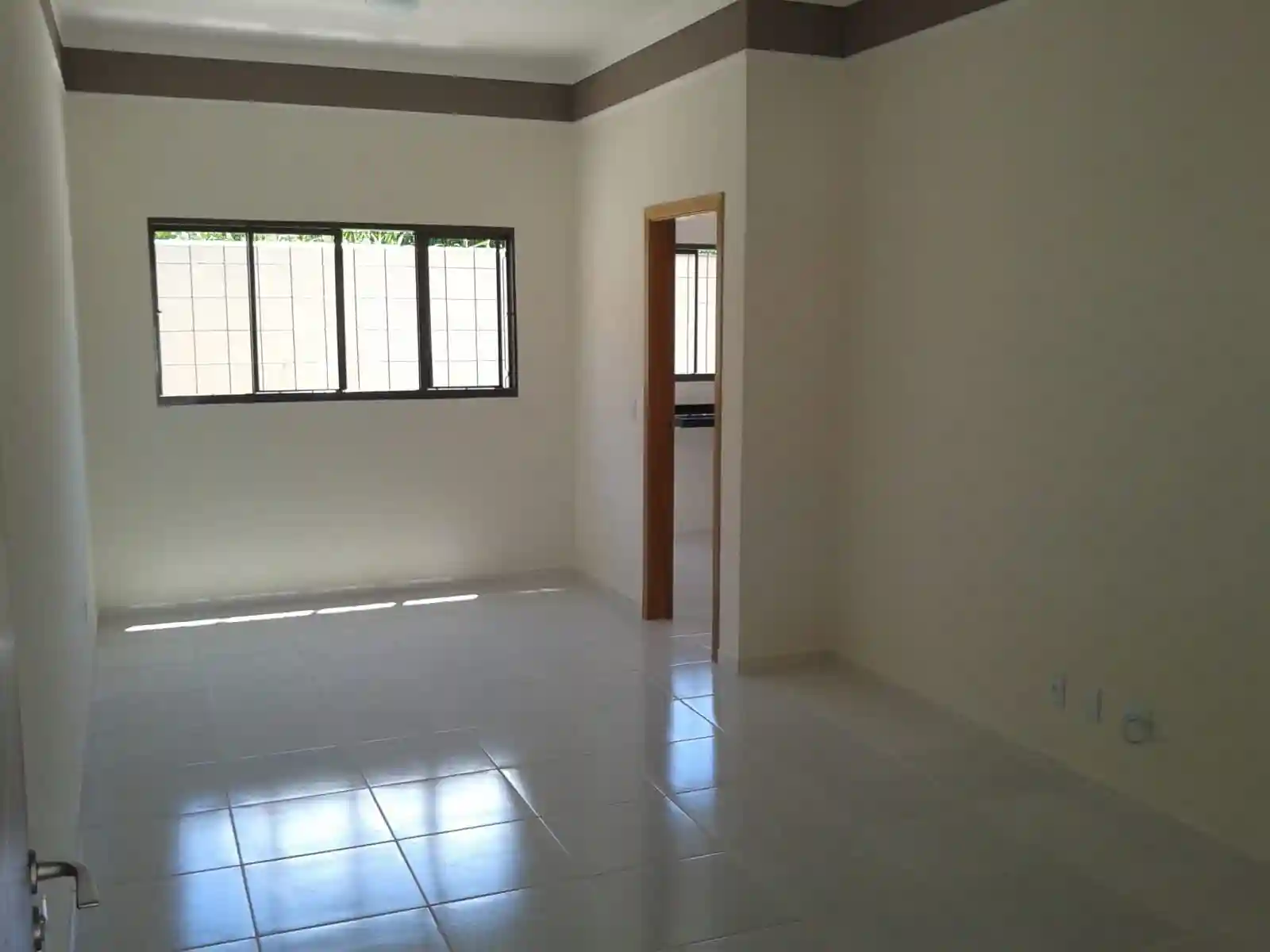Casa com 2 quartos à venda, 200m² — foto 2 de 14