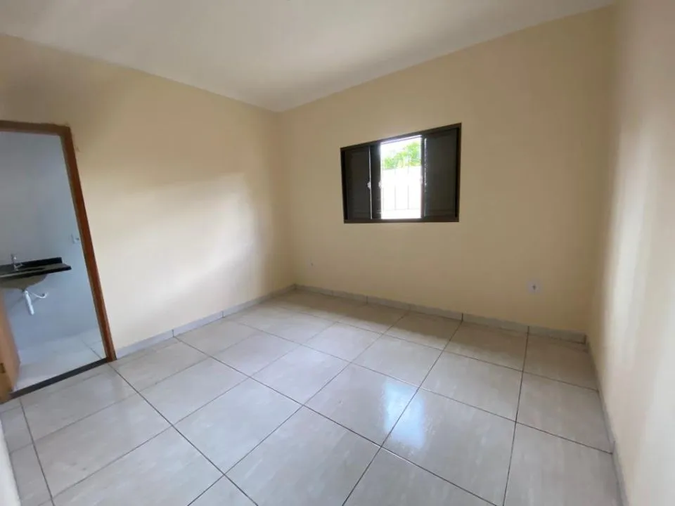 Casa à venda — foto 9 de 10