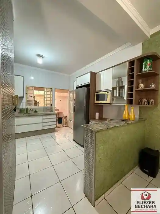 Casa com 3 quartos à venda, 137m² — foto 4 de 24