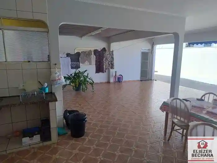 Casa com 3 quartos à venda, 220m² — foto 23 de 58