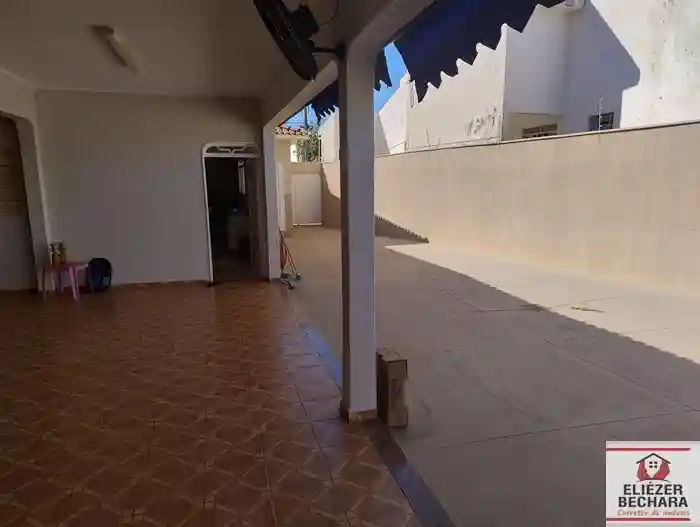 Casa com 3 quartos à venda, 220m² — foto 18 de 58