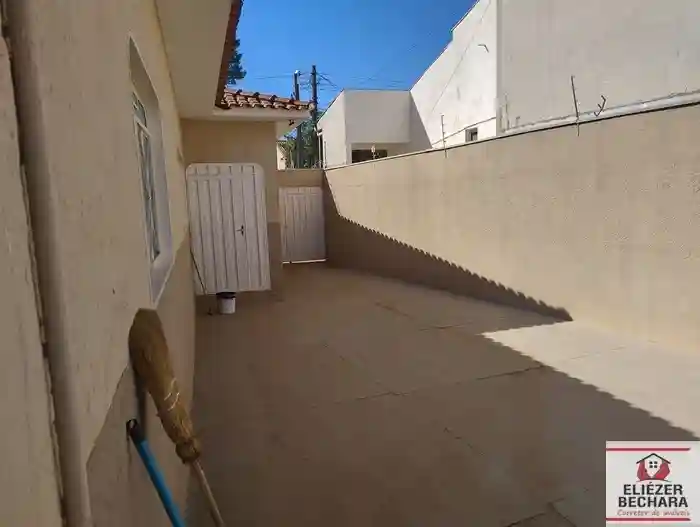 Casa com 3 quartos à venda, 220m² — foto 29 de 58