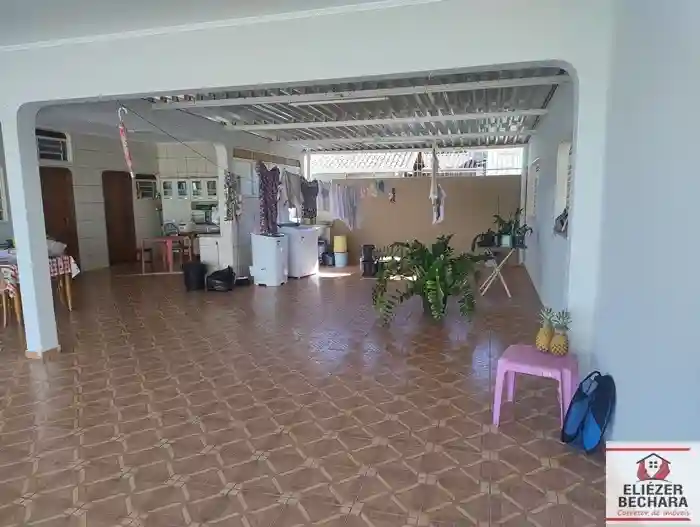 Casa com 3 quartos à venda, 220m² — foto 31 de 58