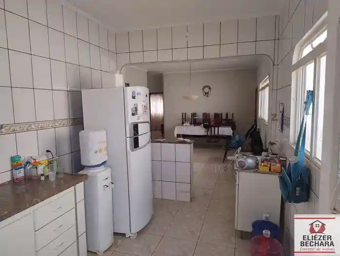 Casa com 3 quartos à venda, 220m² — foto 32 de 58