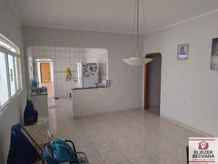 Casa com 3 quartos à venda, 220m² — foto 37 de 58