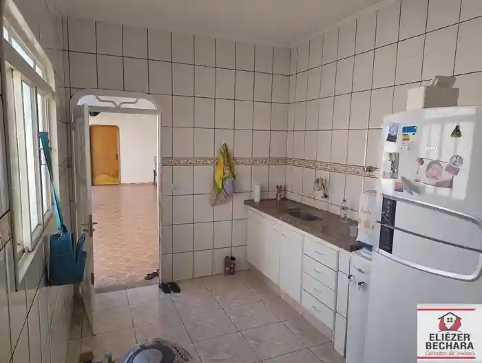 Casa com 3 quartos à venda, 220m² — foto 35 de 58