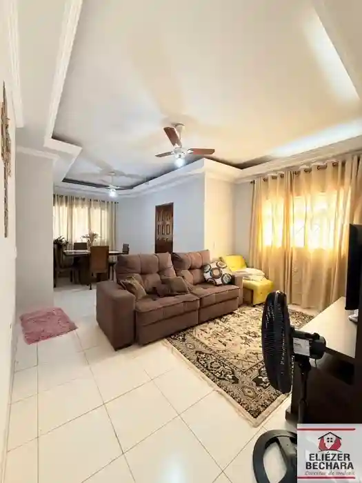 Casa com 3 quartos à venda, 105m² — foto 1 de 25