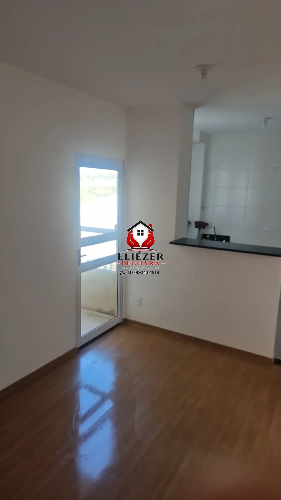 Apartamento com 2 quartos à venda, 45m² — foto 2 de 15