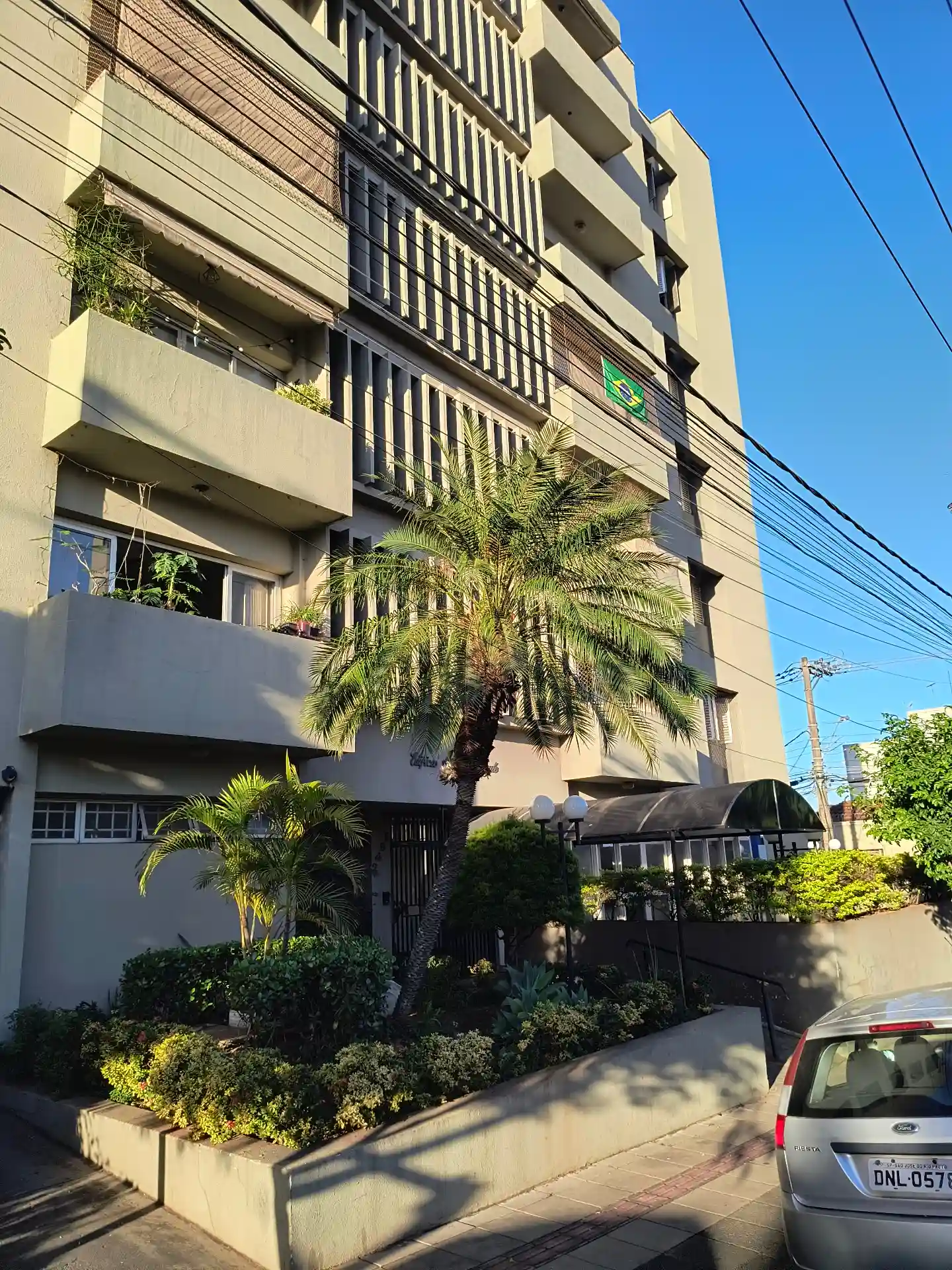 Apartamento com 3 quartos à venda, 105m² — foto 2 de 13