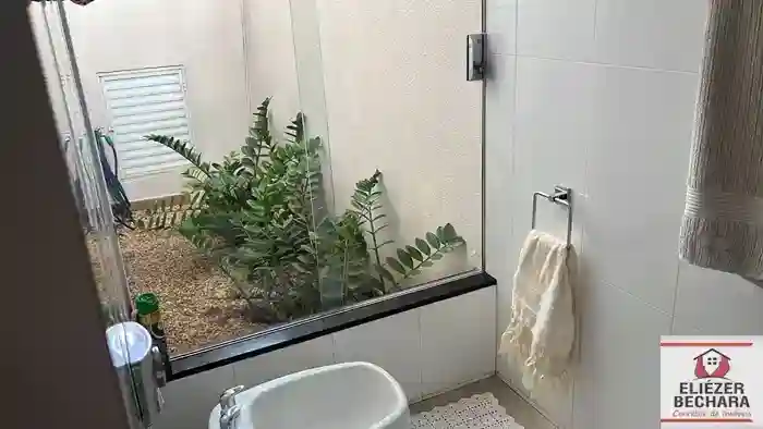Casa à venda — foto 8 de 37