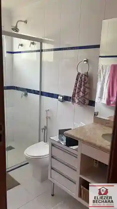 Casa à venda — foto 15 de 37