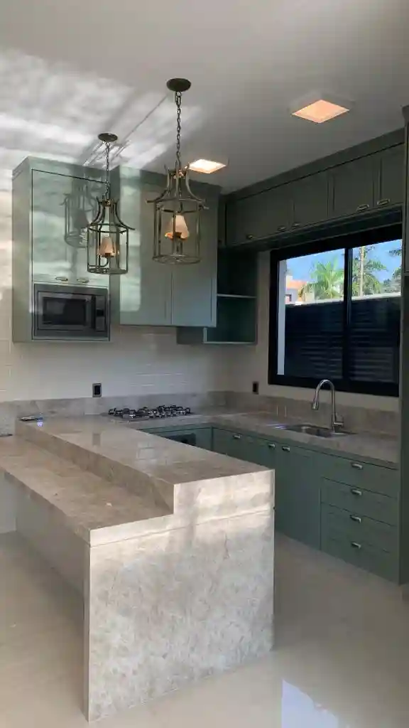 Casa de Condomínio com 3 quartos à venda, 230m² — foto 13 de 30
