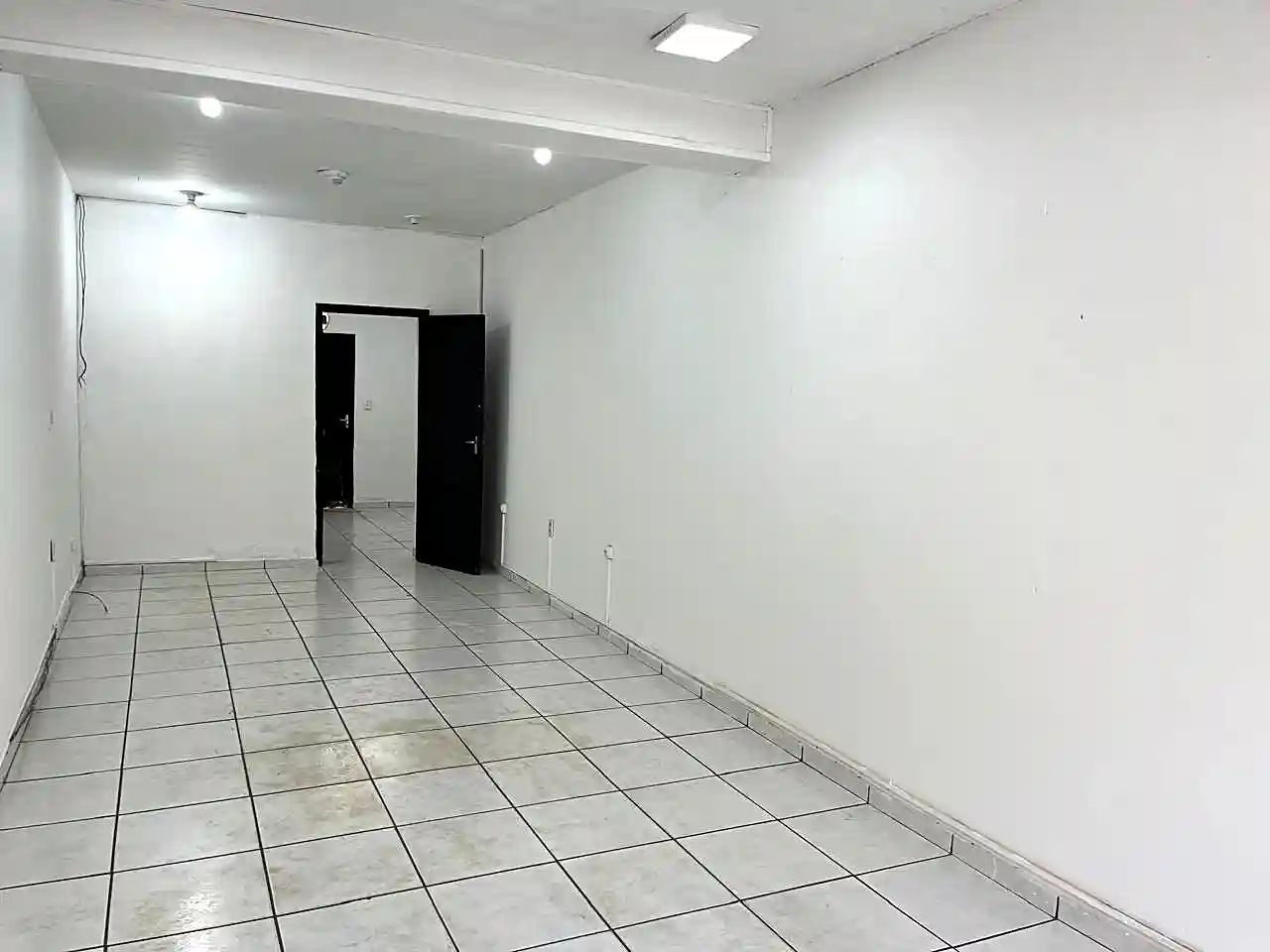 Loja / Salão / Ponto Comercial  para aluguel, 40m² — foto 7 de 10