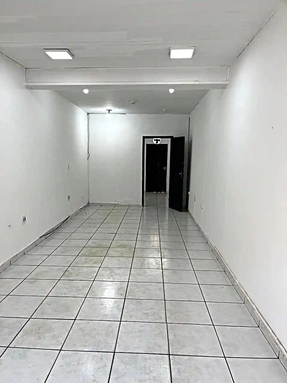 Loja / Salão / Ponto Comercial  para aluguel, 40m² — foto 4 de 10