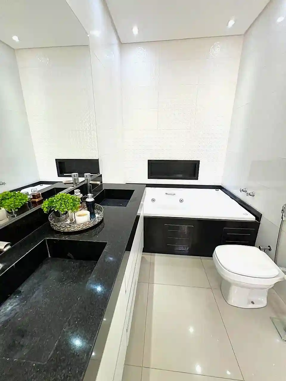 Casa de Condomínio com 3 quartos à venda, 275m² — foto 13 de 14