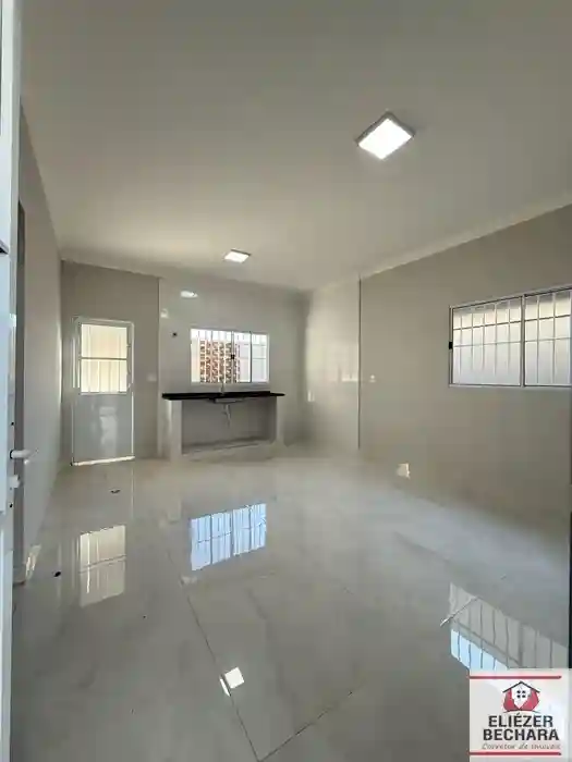 Casa com 2 quartos à venda, 80m² — foto 1 de 21