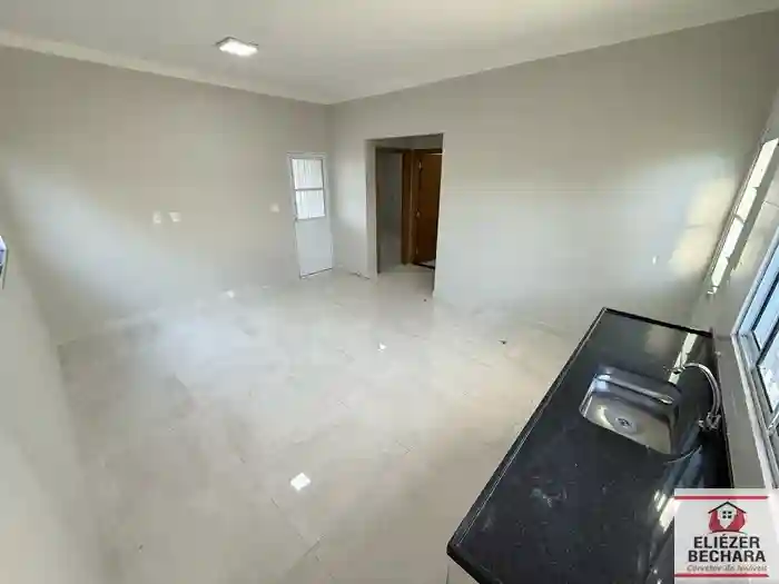 Casa com 2 quartos à venda, 80m² — foto 3 de 21