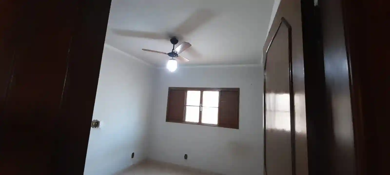 Casa com 3 quartos à venda, 198m² — foto 6 de 7