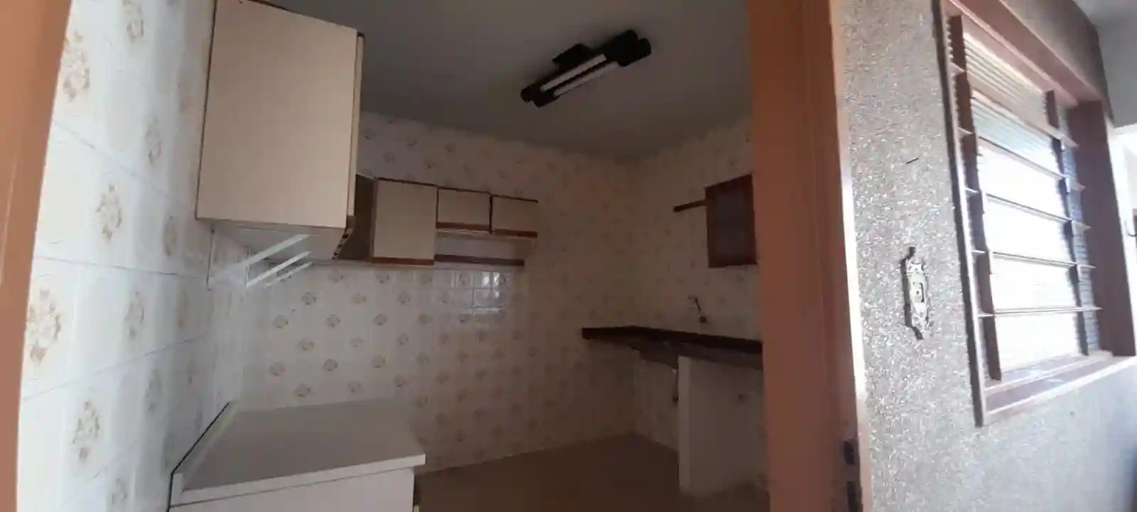 Casa com 3 quartos à venda, 198m² — foto 3 de 7