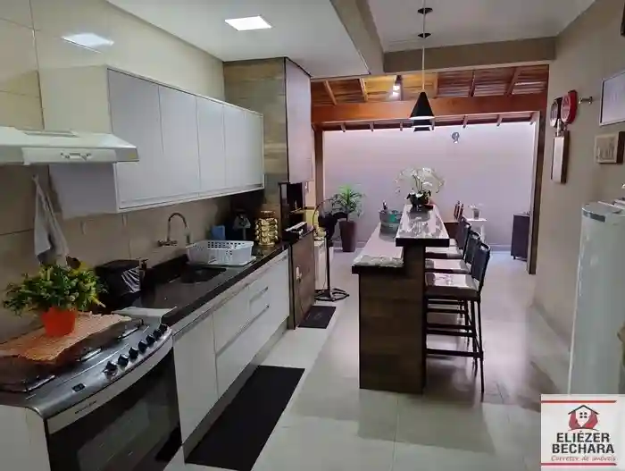 Casa de Condomínio com 3 quartos à venda, 165m² — foto 13 de 47