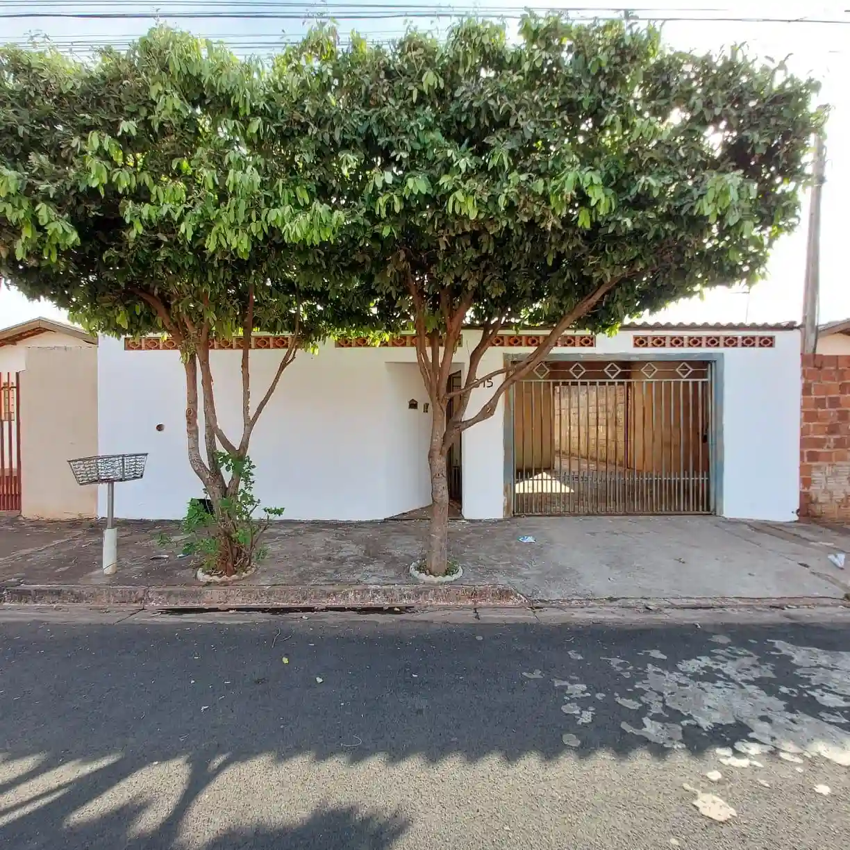 Casa com 3 quartos à venda, 80m² — foto 1 de 13