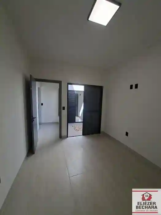 Casa com 3 quartos à venda, 109m² — foto 4 de 17